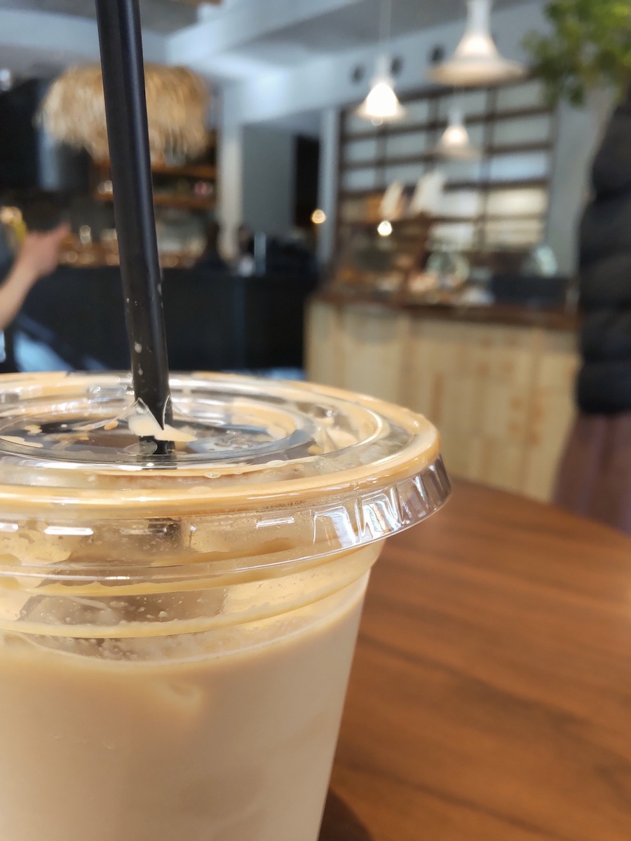An iced café latte of BANK cafe
