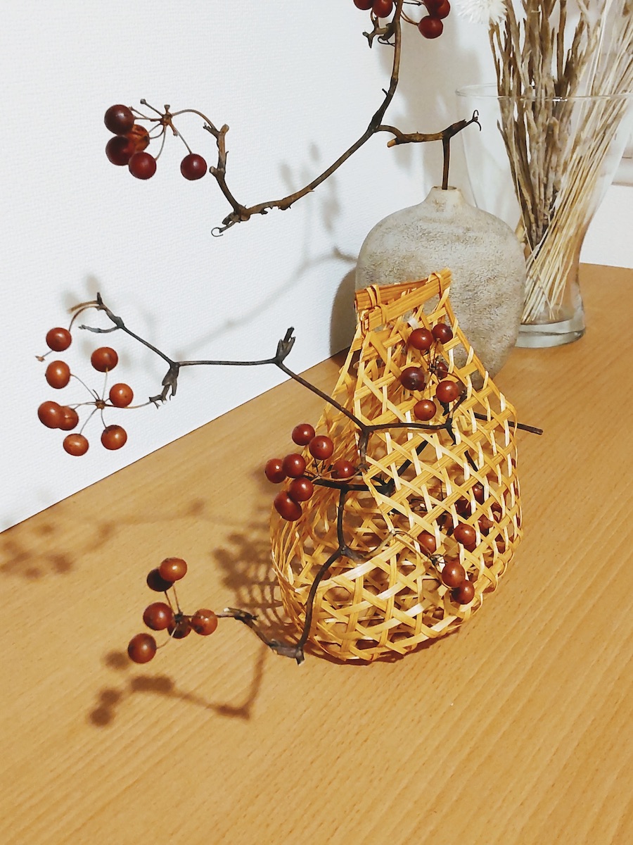 A bamboo basket with Sankirai