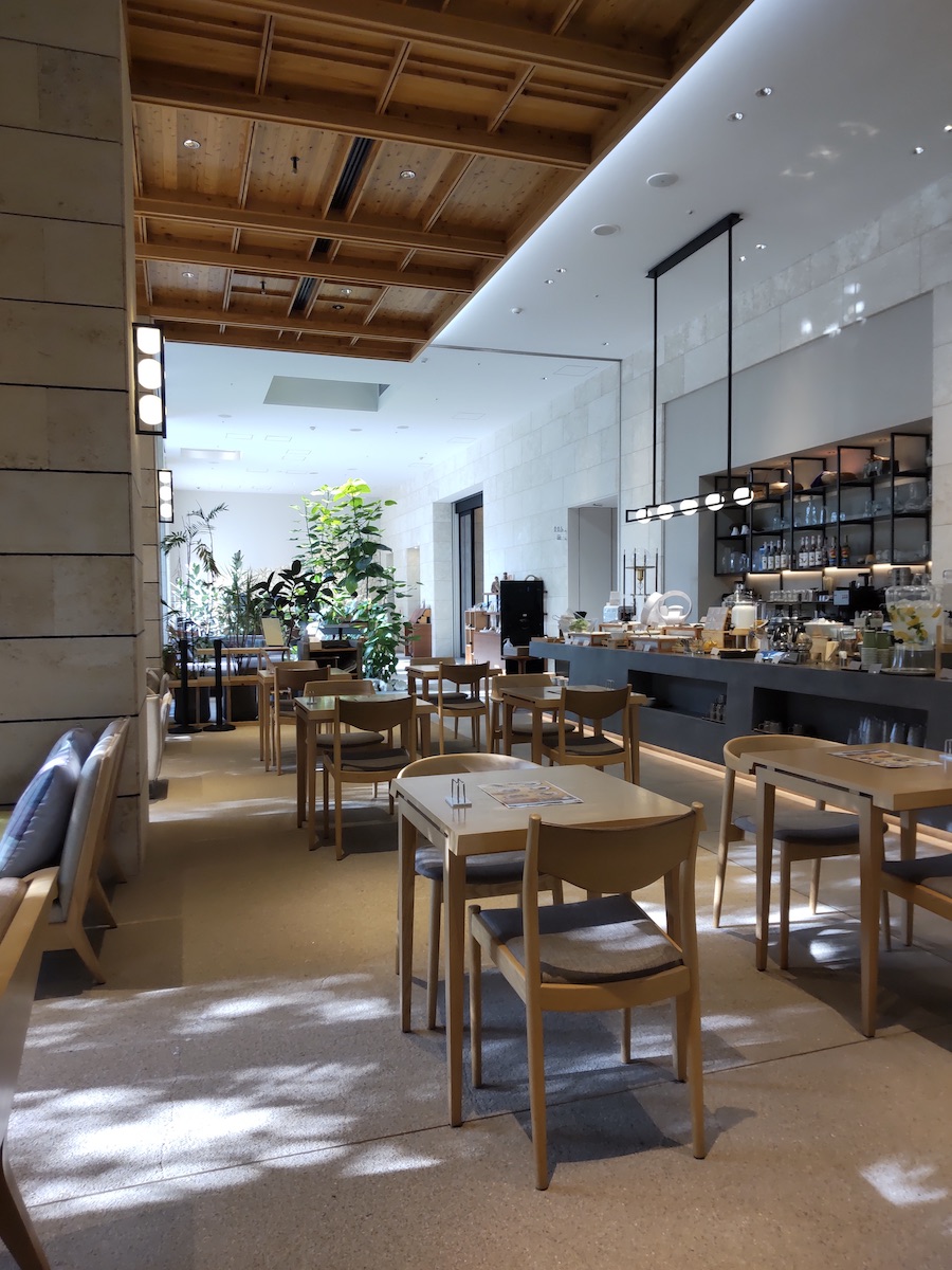 A cozy restaurant at Hotel Strata